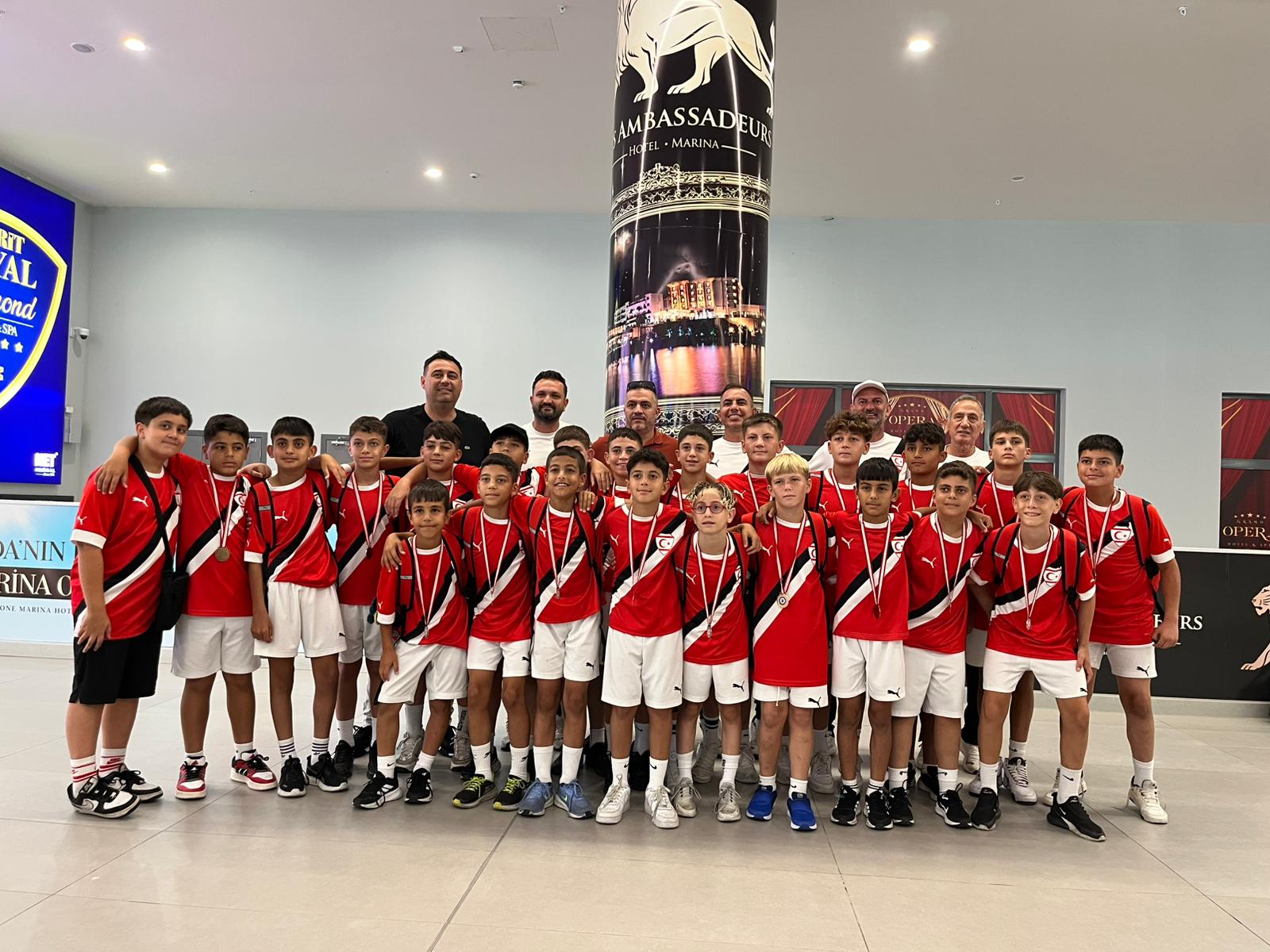 U12 Milli Takımı adaya döndü